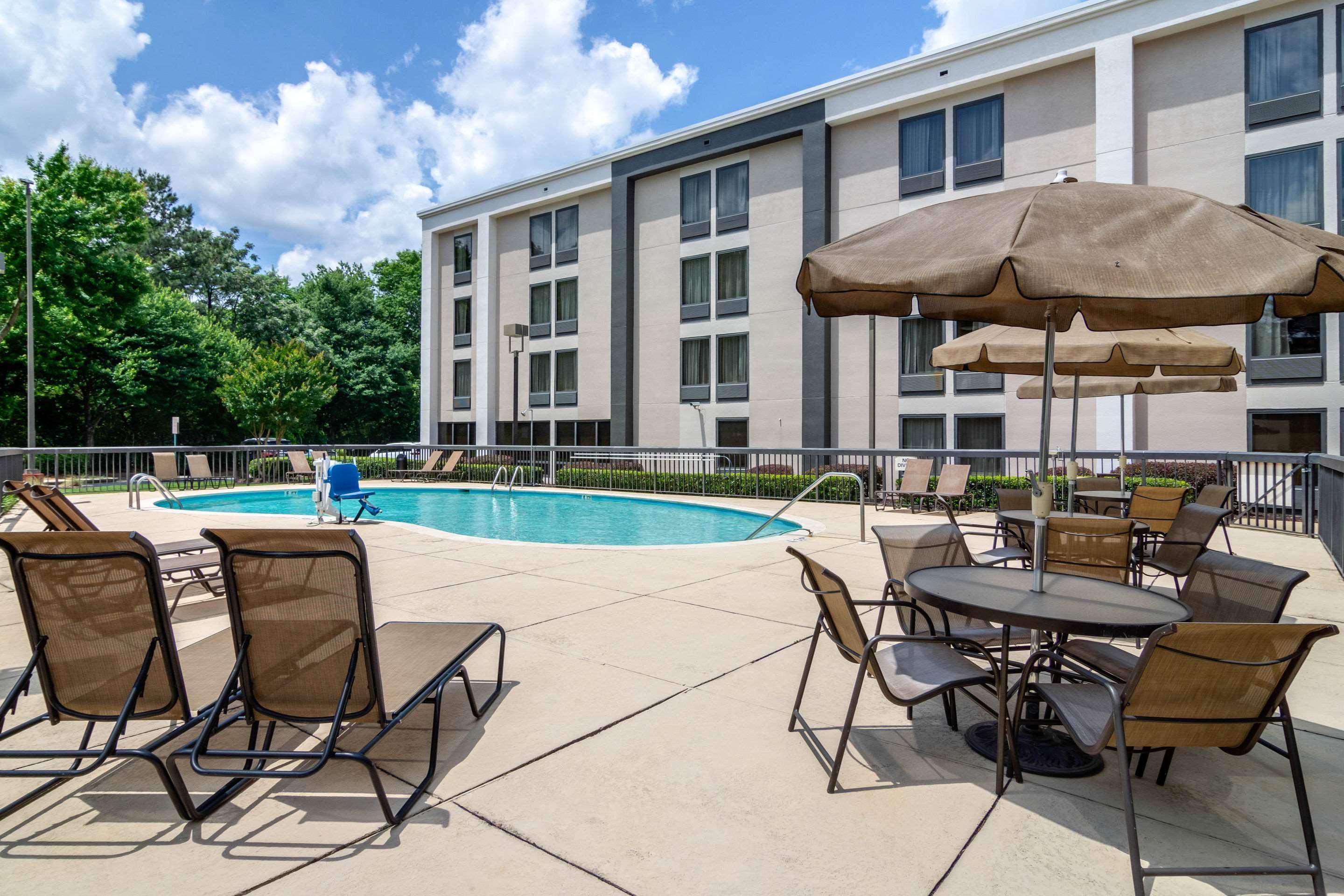 Comfort Inn Atlanta Airport Exterior photo